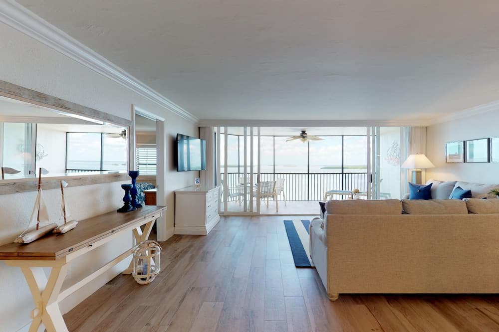Photo of Livingroom in Punta Rassa