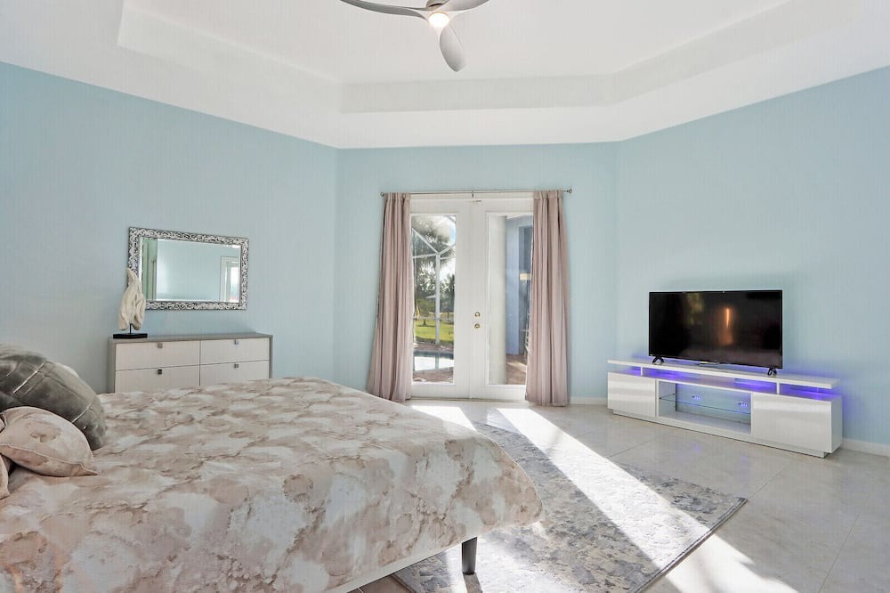 Photo of Bedroom in Palm Beach Country Estates