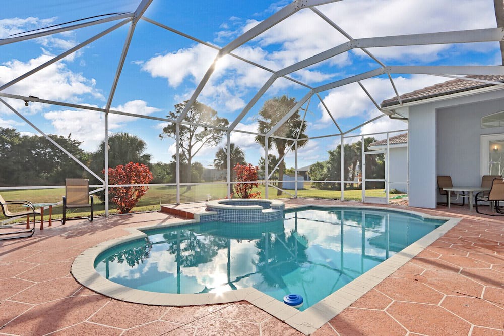 Photo of Outdoor in Palm Beach Country Estates
