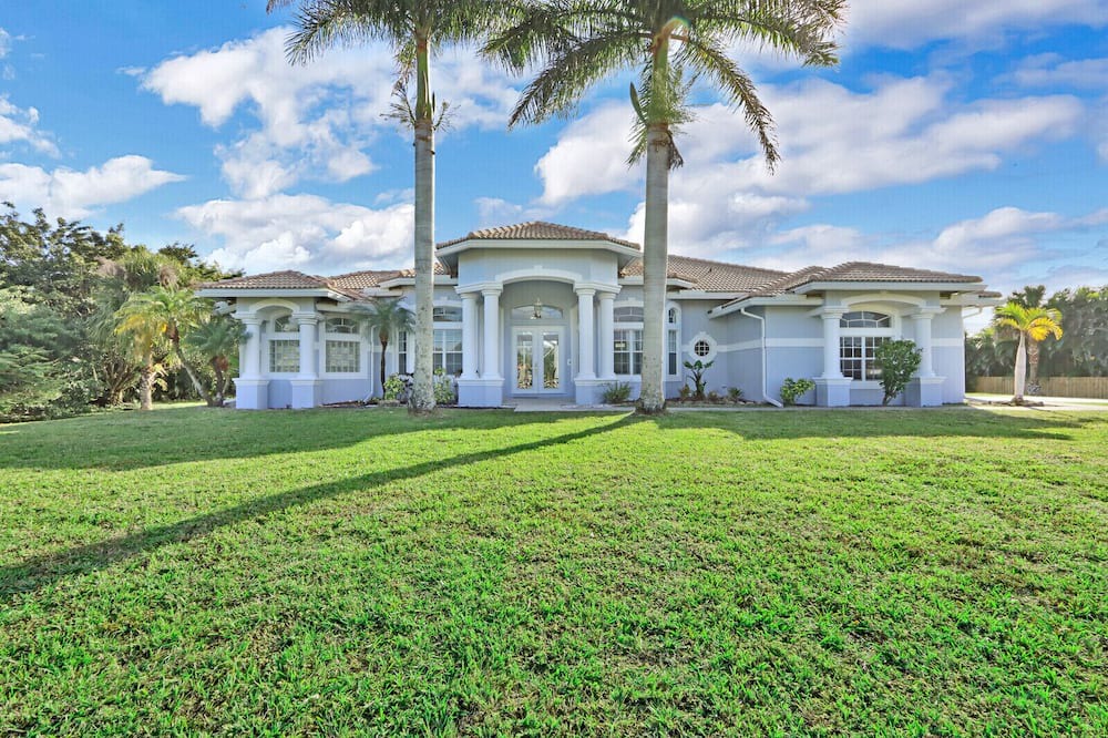 Photo of Outdoor in Palm Beach Country Estates