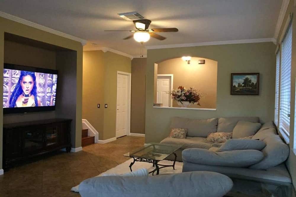 Photo of Livingroom in Riviera Beach