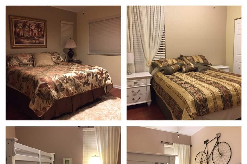 Photo of Bedroom in Riviera Beach