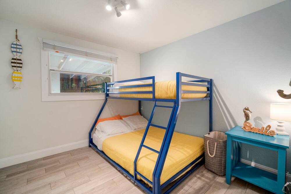 Photo of Bedroom in Ballast Point