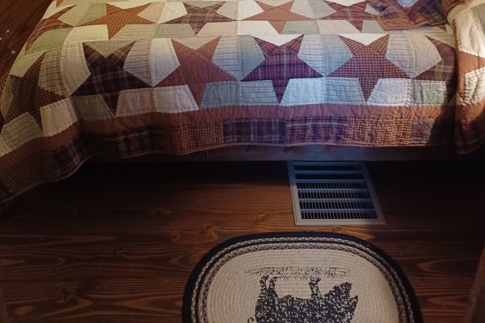 Photo of Bedroom in Putnam Hall