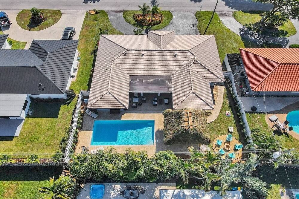 Photo of Outdoor in Cypress Lakes