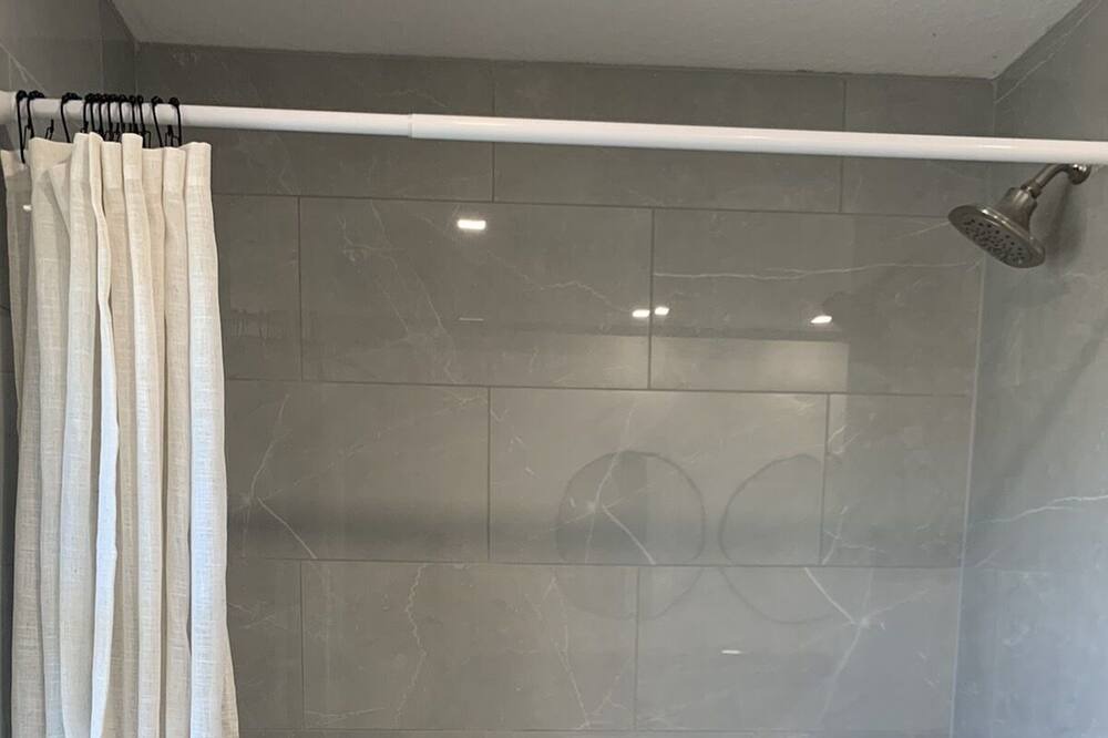 Photo of Bathroom in Gulf Gate Estates