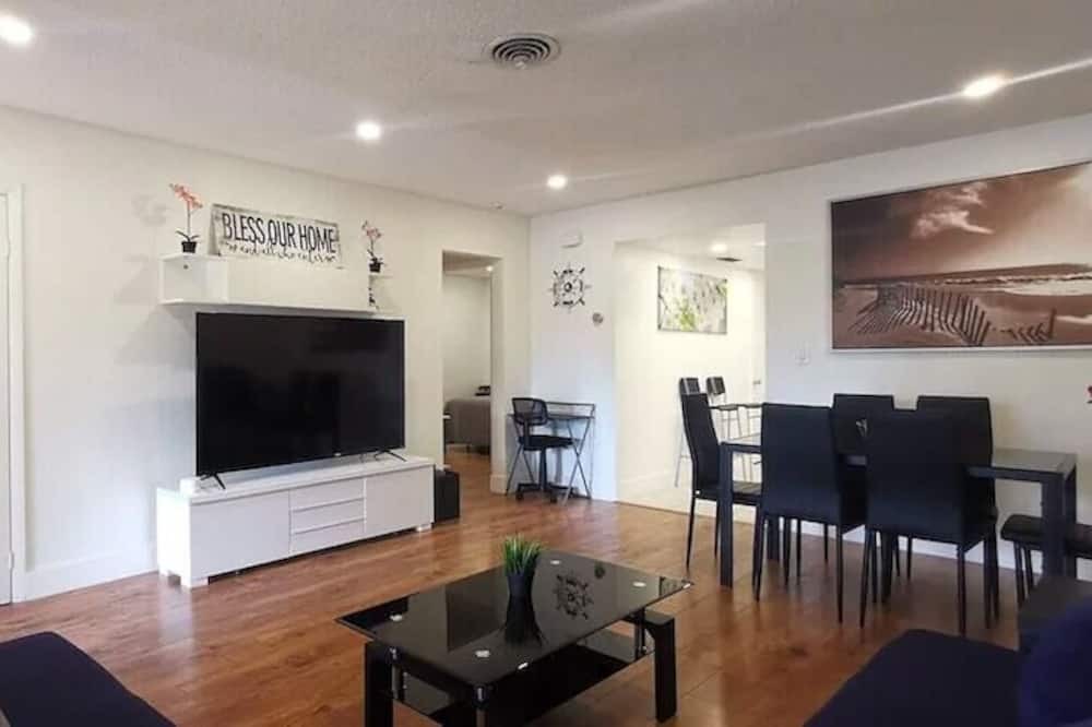 Photo of Bedroom in North Corals