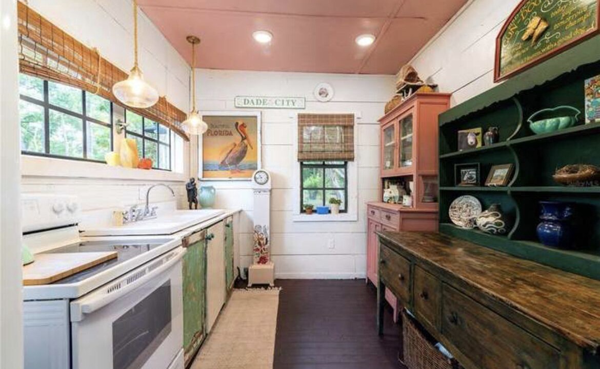 Photo of Kitchen in Dade City