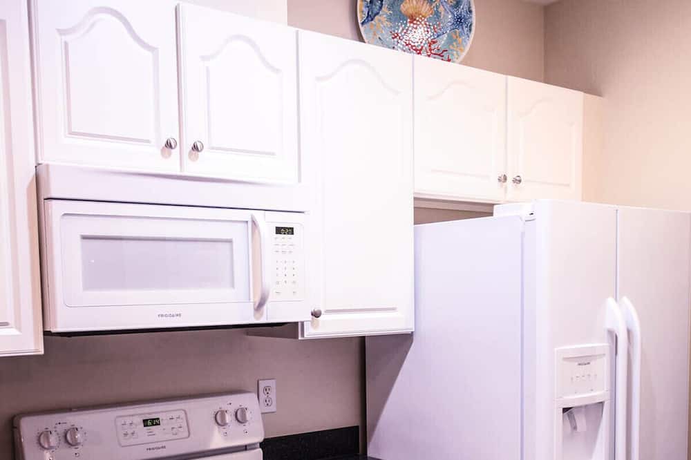 Photo of Kitchen in Suwannee