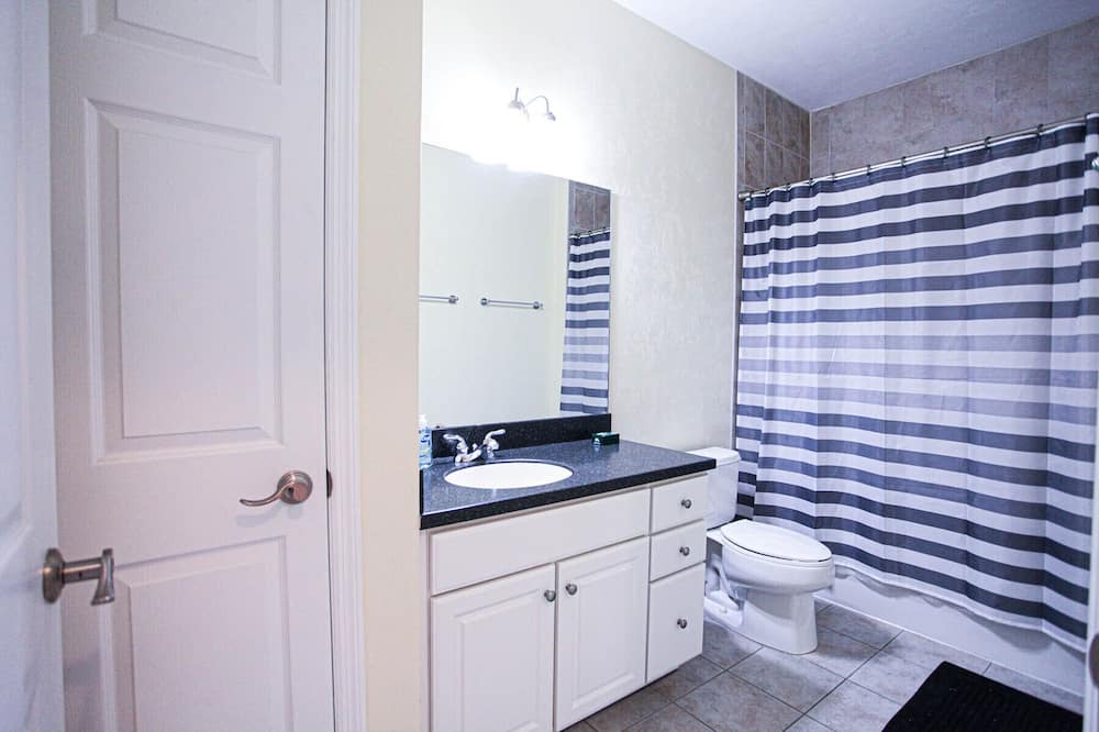 Photo of Bathroom in Suwannee