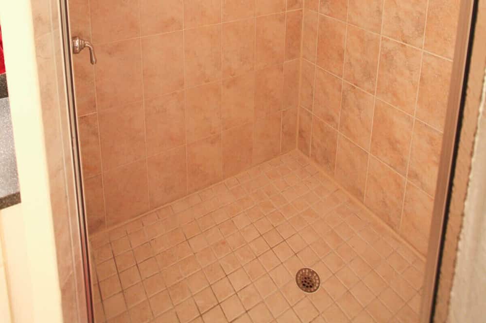 Photo of Bathroom in Suwannee
