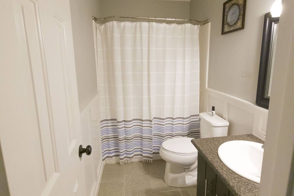 Photo of Bathroom in Pine Ridge