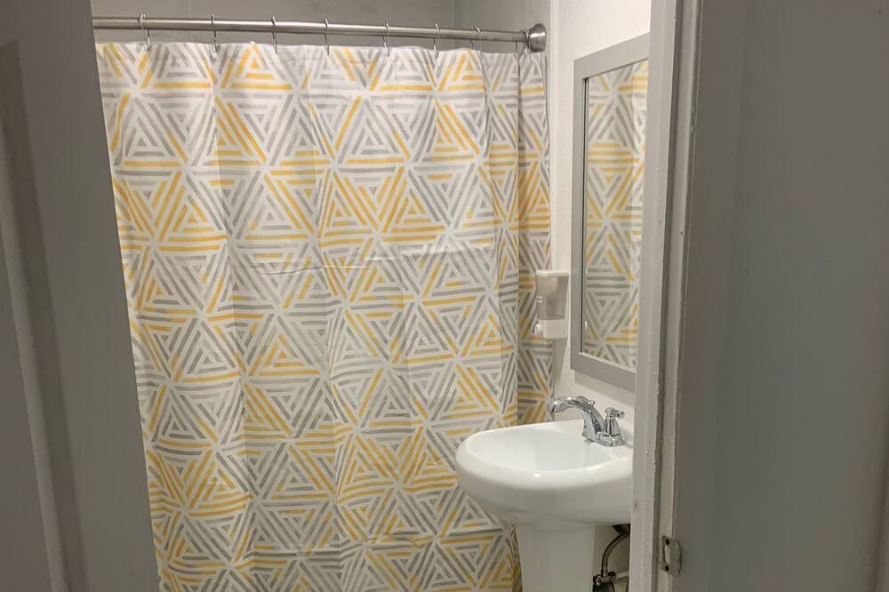 Photo of Bathroom in Gladeview