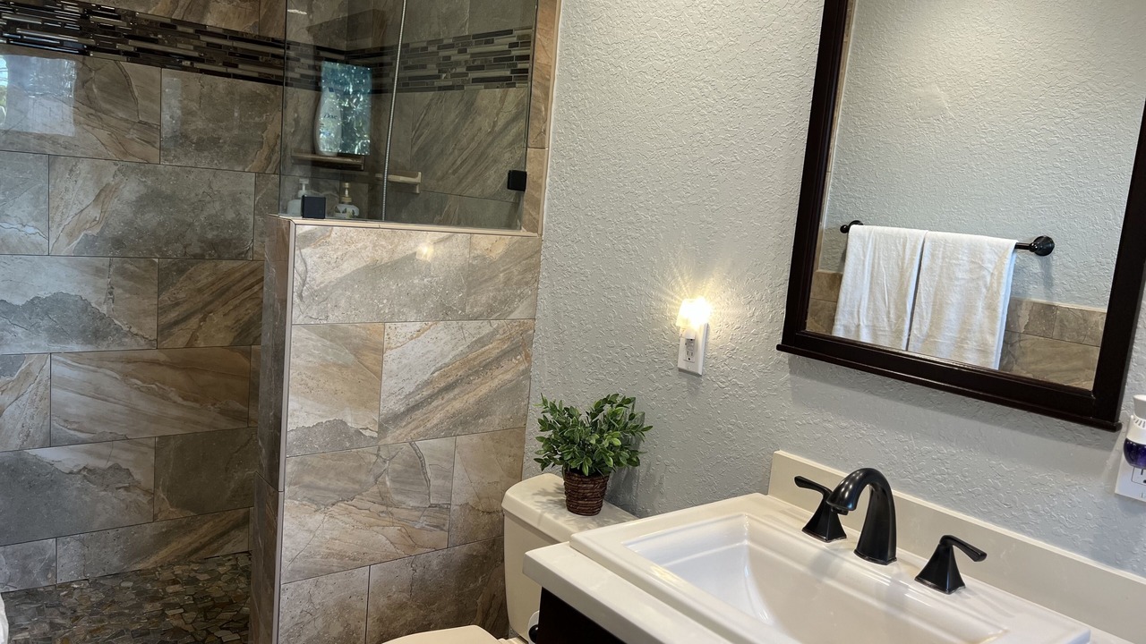 Photo of Bathroom in Hollywood Hills