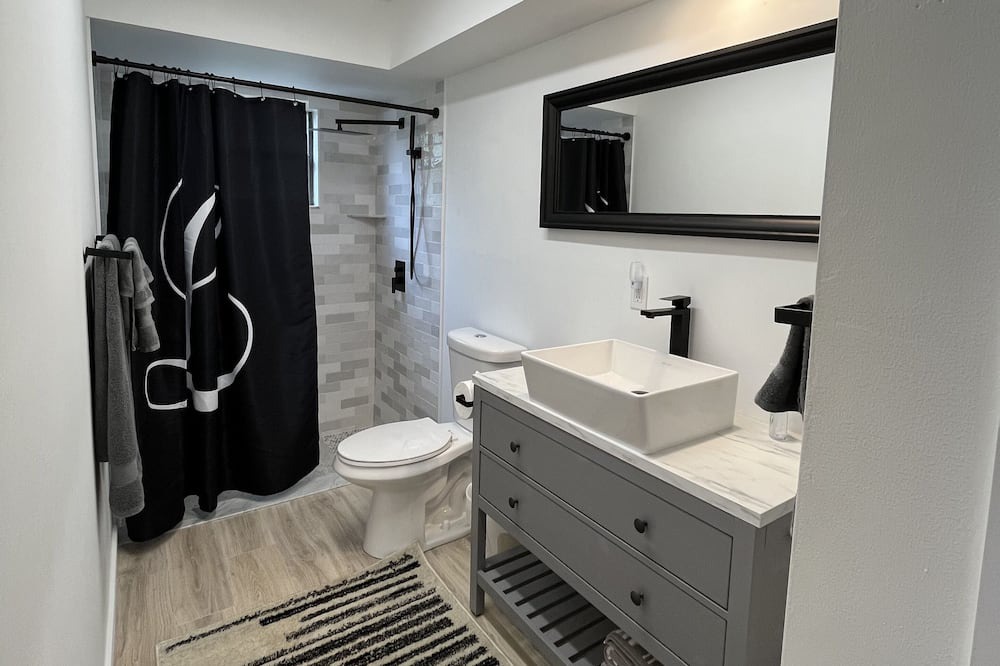 Photo of Bathroom in Fellowship