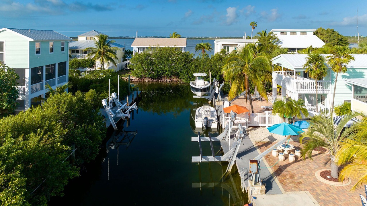 Photo of Outdoor in Breezeswept Beach Estates