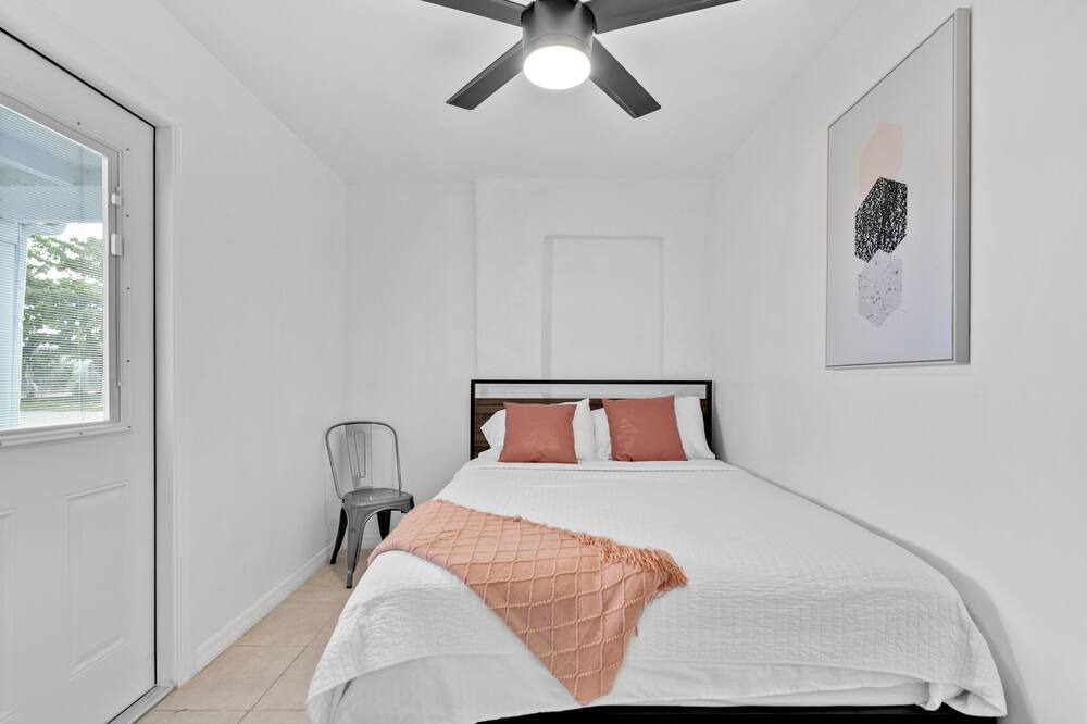 Photo of Bedroom in Driftwood