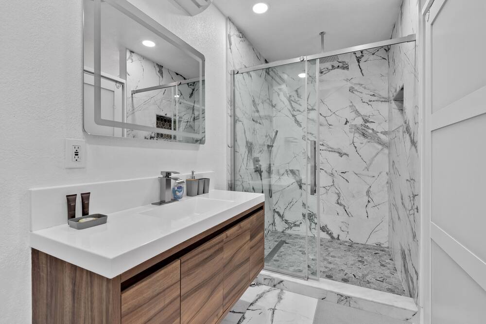 Photo of Bathroom in Driftwood