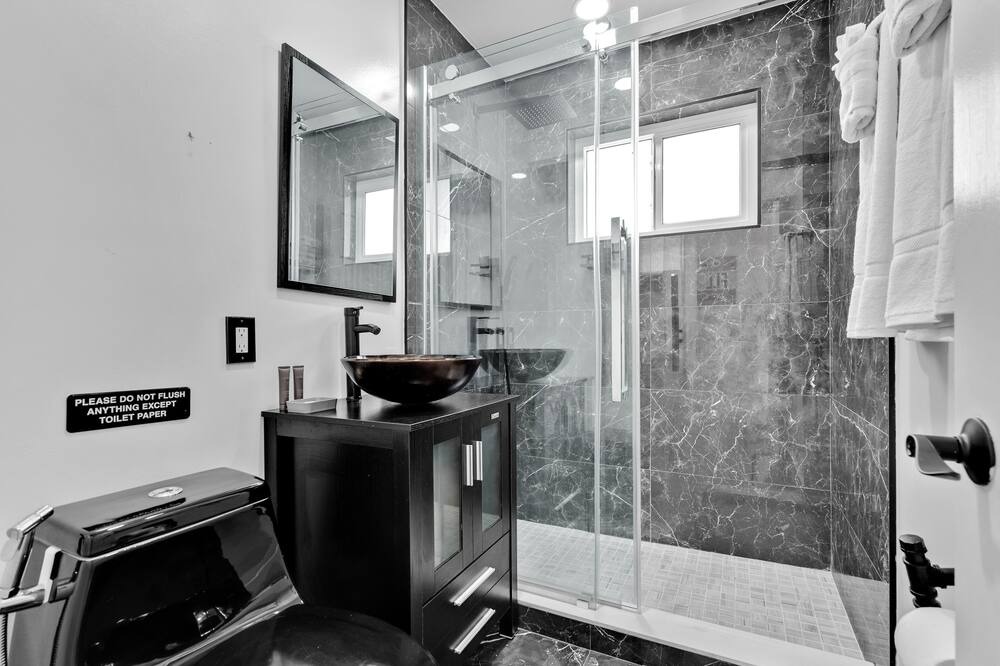 Photo of Bathroom in Driftwood