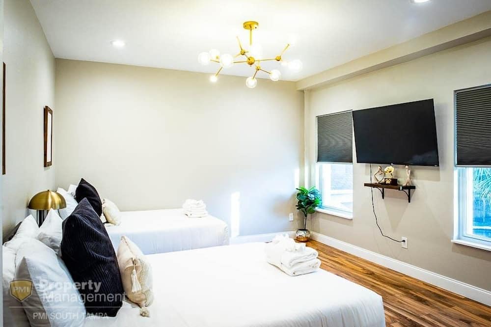 Photo of Bedroom in North Hyde Park