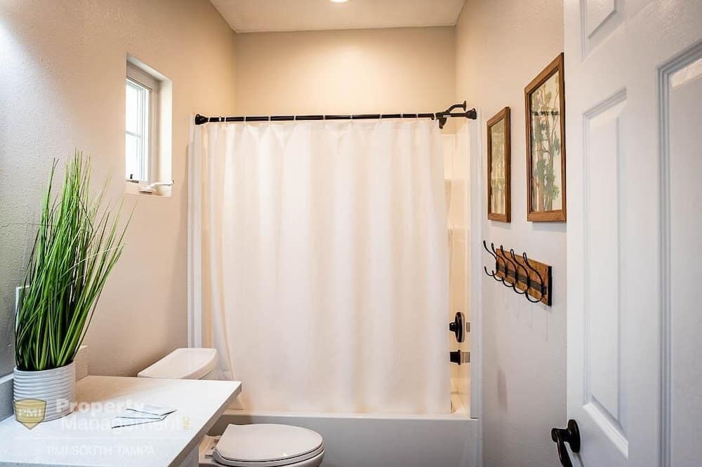Photo of Bathroom in North Hyde Park