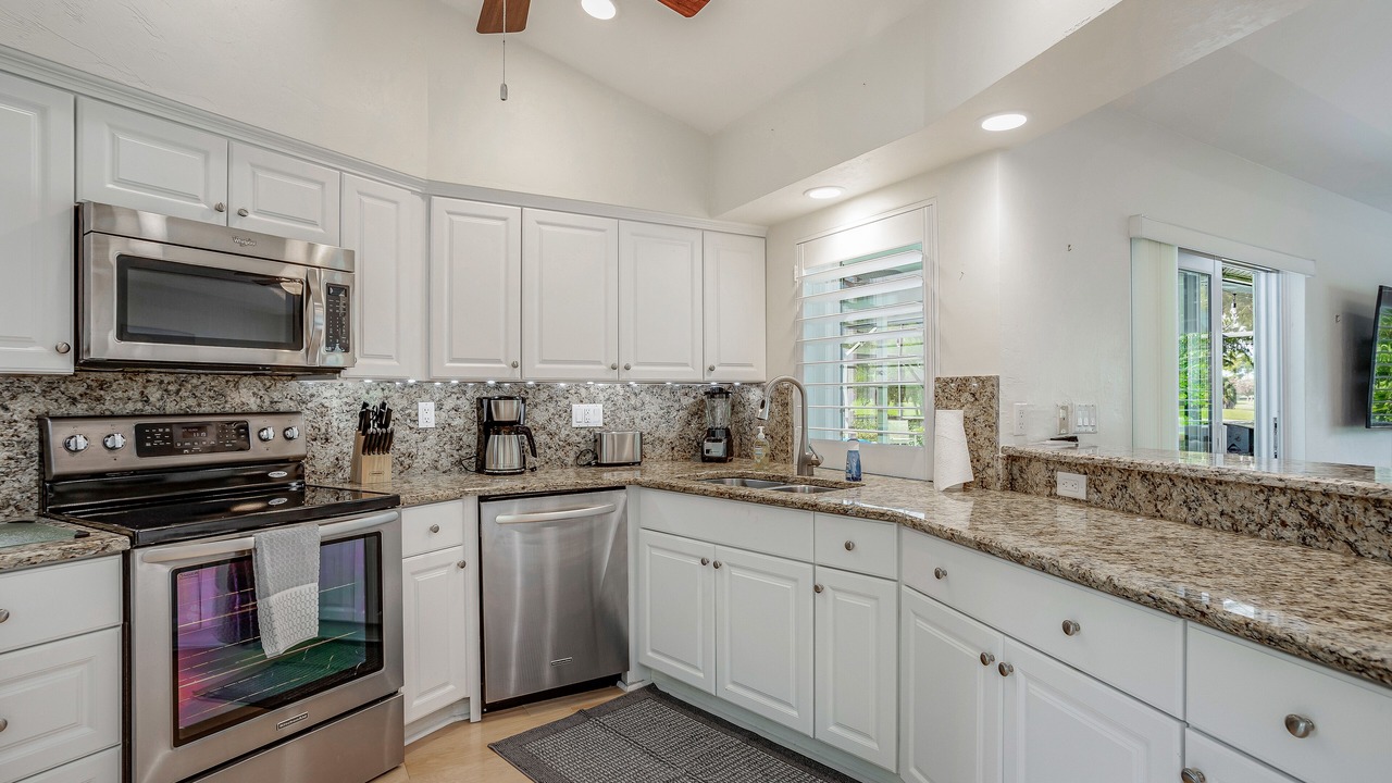 Photo of Kitchen in Lely Golf Estates