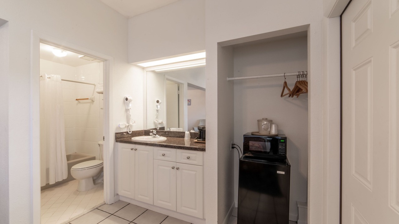 Photo of Bathroom in Everglades City