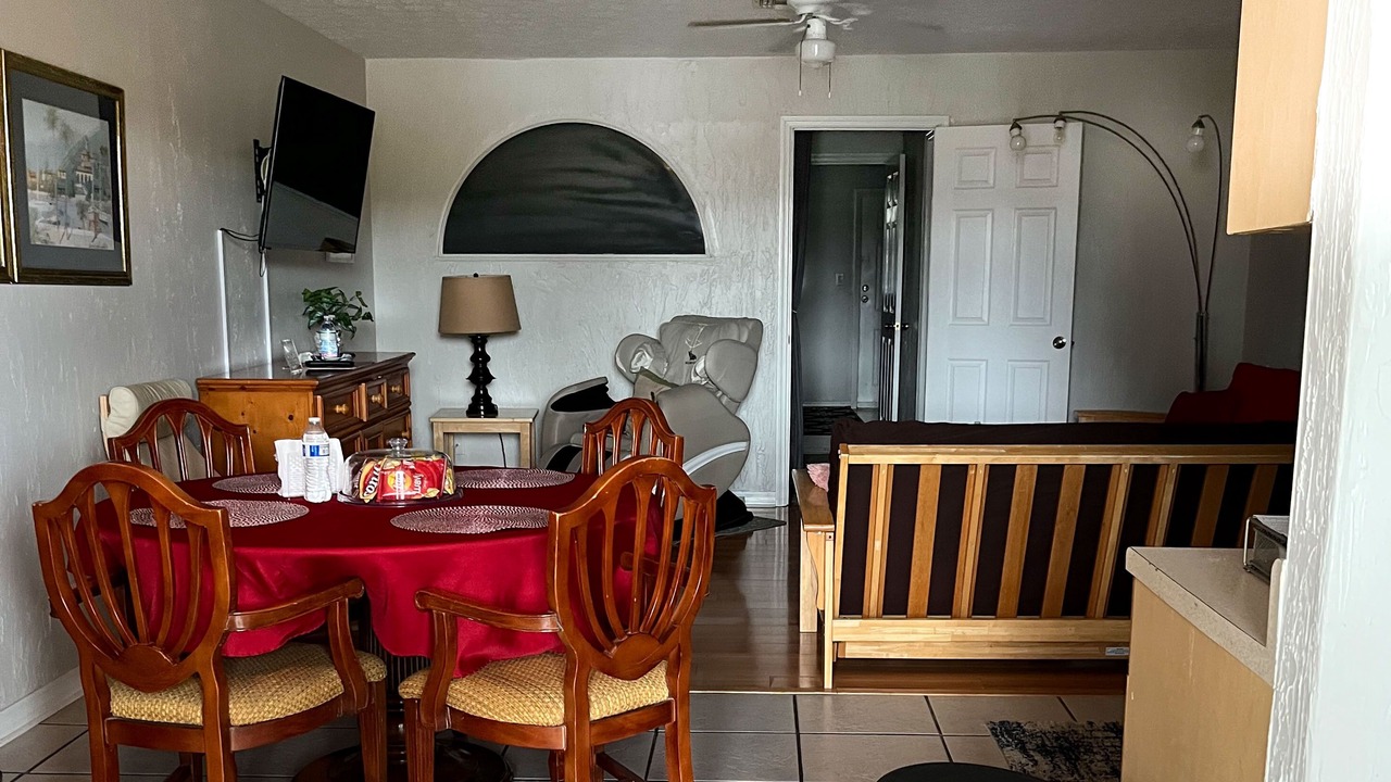 Photo of Livingroom in Everglades City