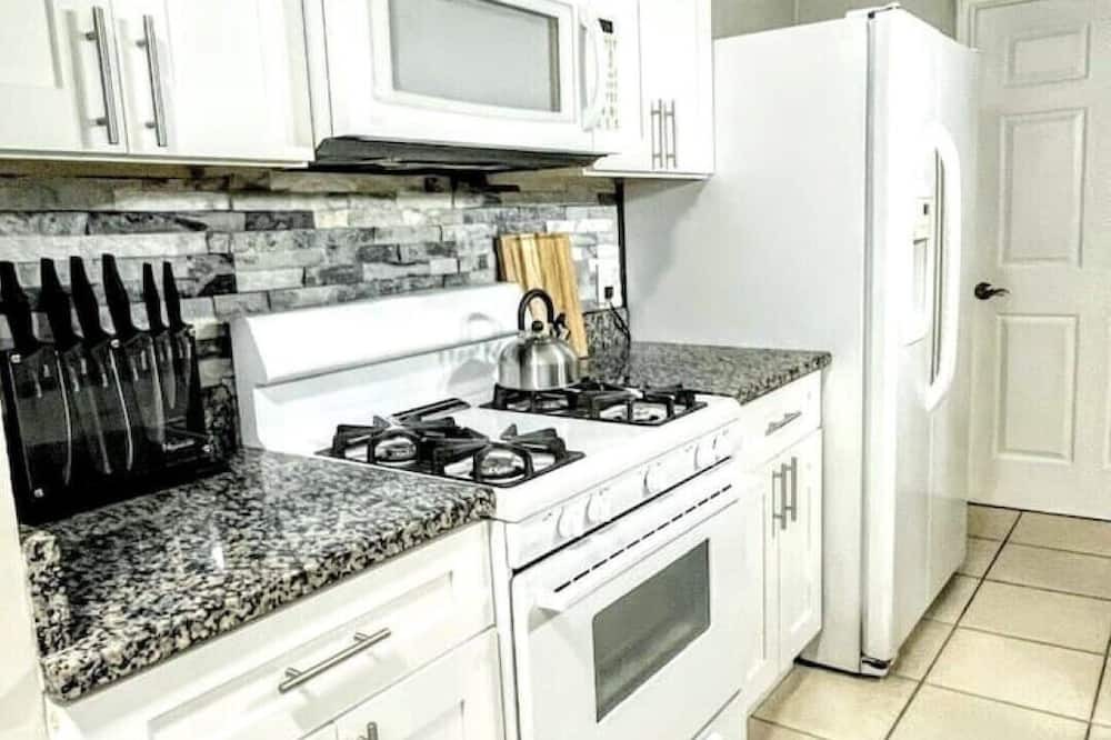 Photo of Kitchen in Fairvilla