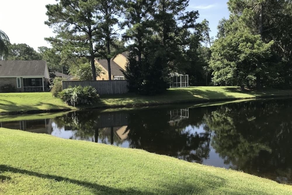 Photo of Outdoor in Coventry Village
