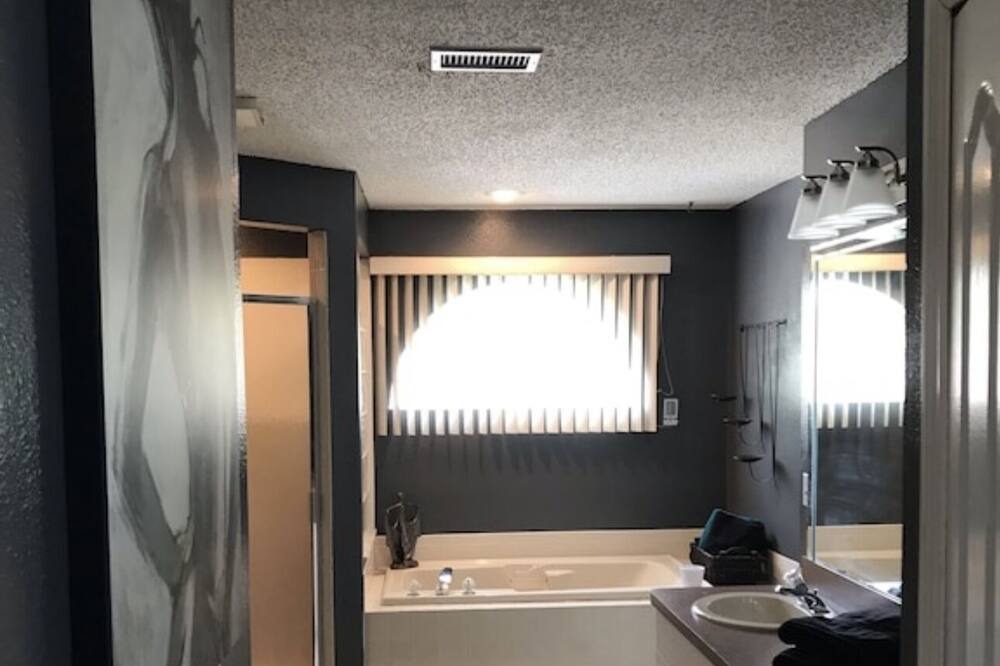 Photo of Bathroom in Coventry Village