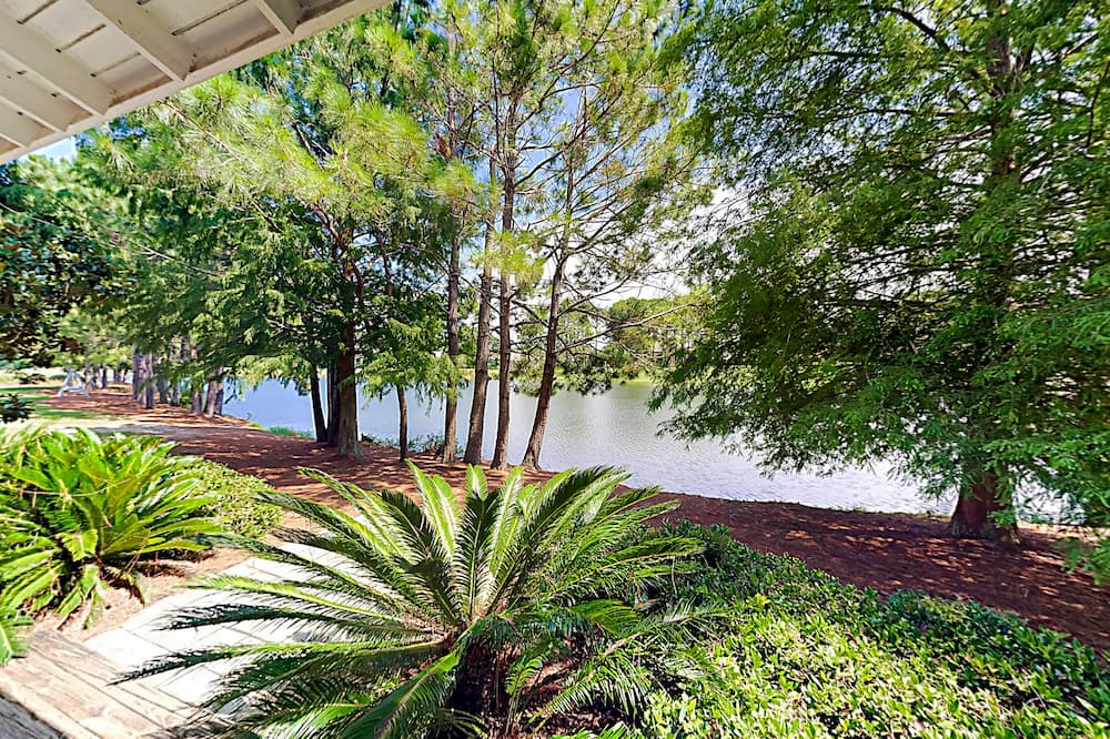 Photo of Others in Laurel Grove