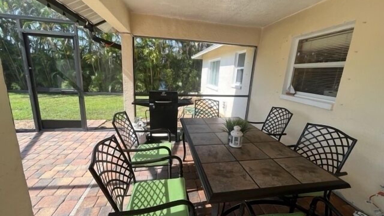 Photo of Outdoor in Pelican
