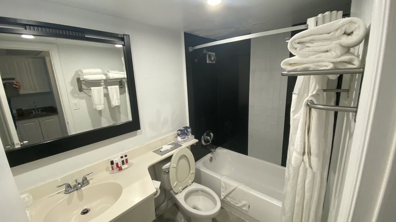 Photo of Bathroom in Coral Springs