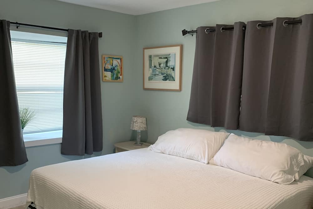 Photo of Bedroom in Clearwater