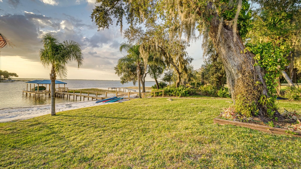 Photo of Outdoor in Crooked Lake
