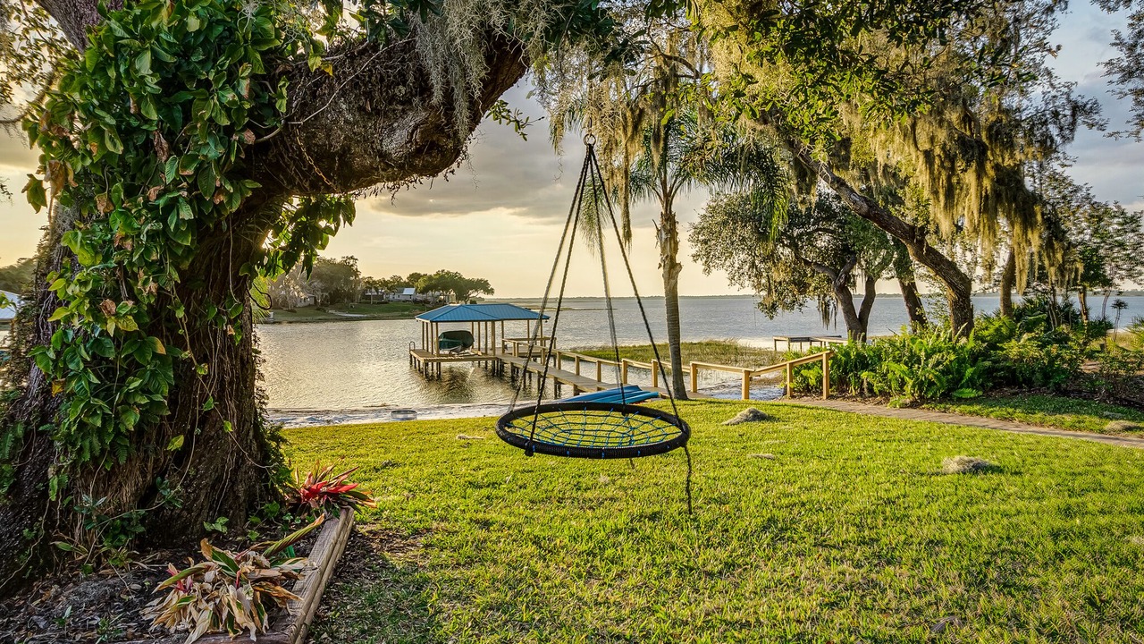 Photo of Outdoor in Crooked Lake