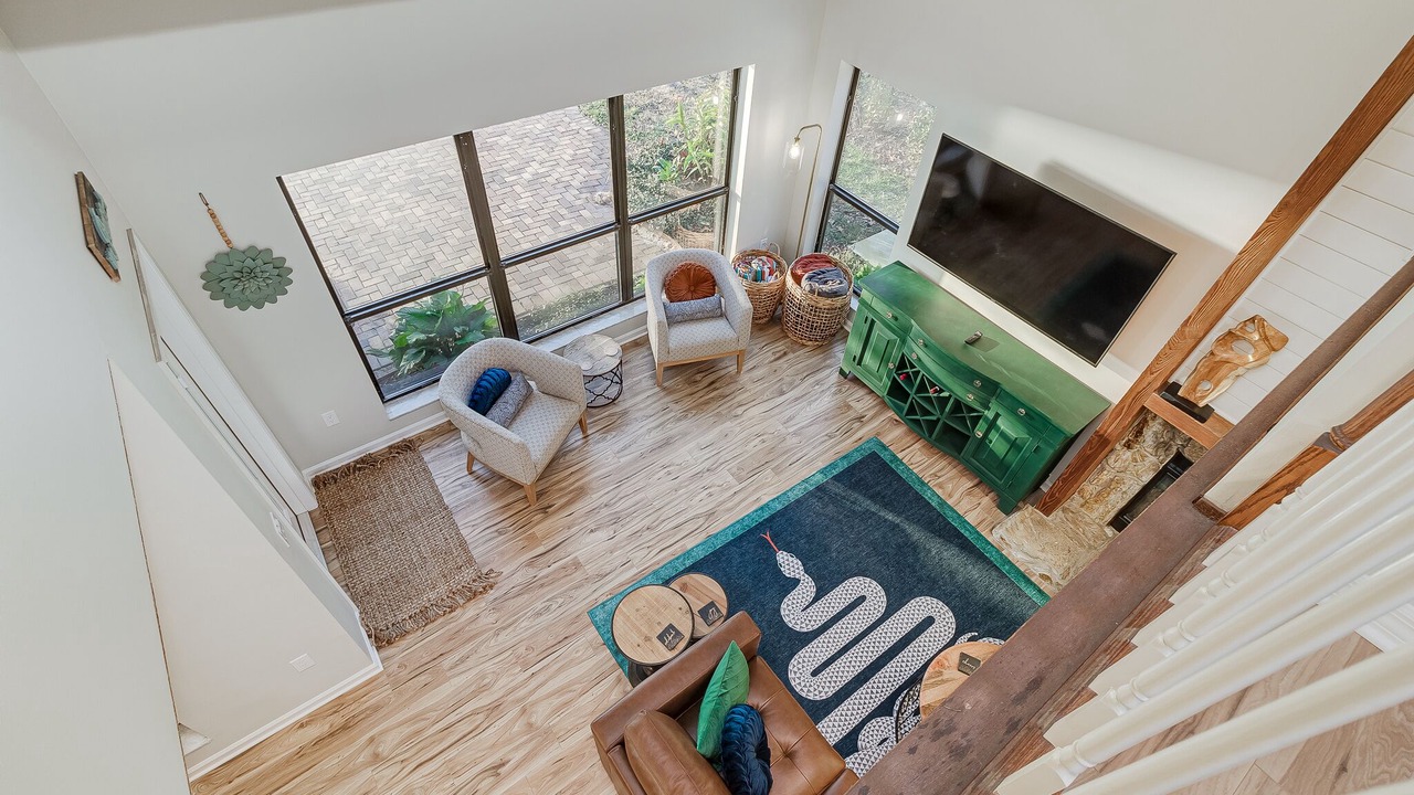Photo of Livingroom in Crooked Lake
