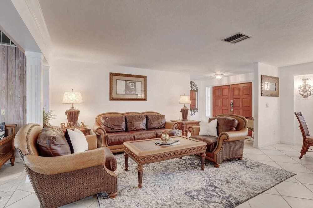 Photo of Bedroom in Kings Lake