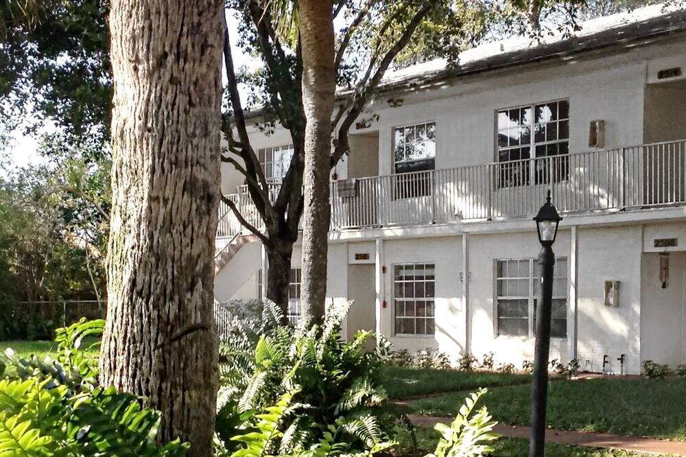 Photo of Outdoor in Coral Springs