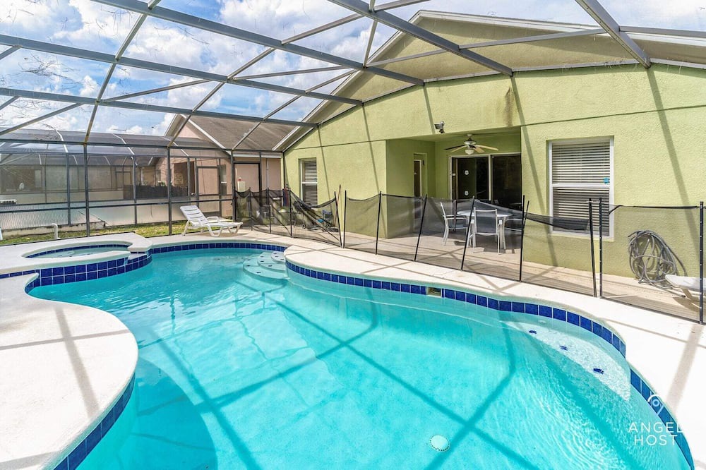 Photo of Outdoor in Sandy Ridge