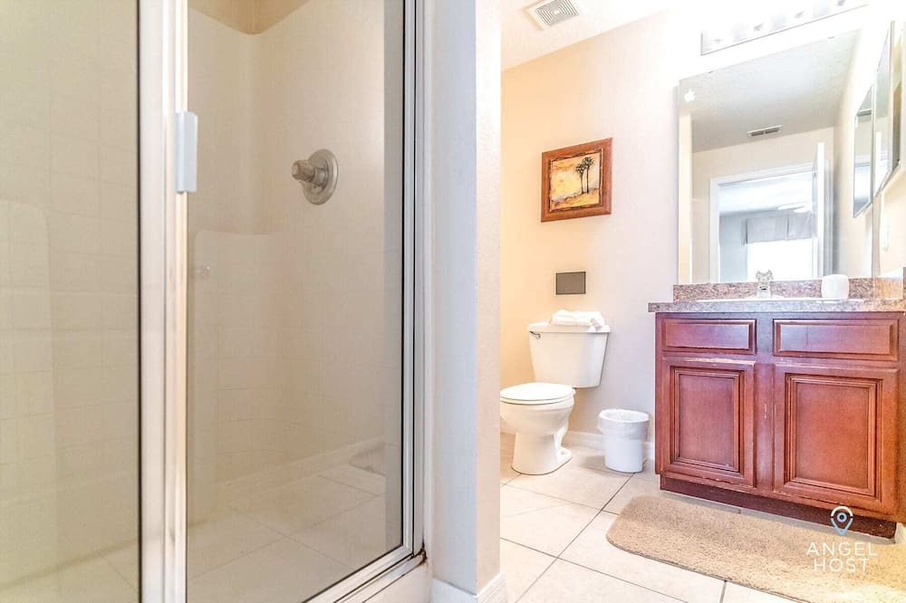 Photo of Bathroom in Sandy Ridge