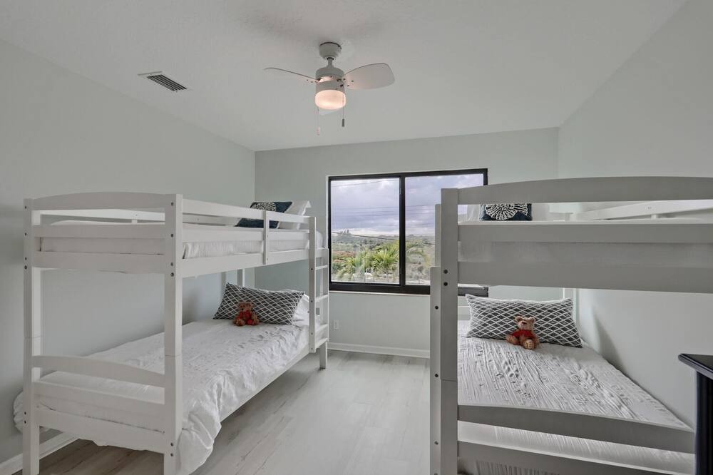 Photo of Bedroom in Juno Beach