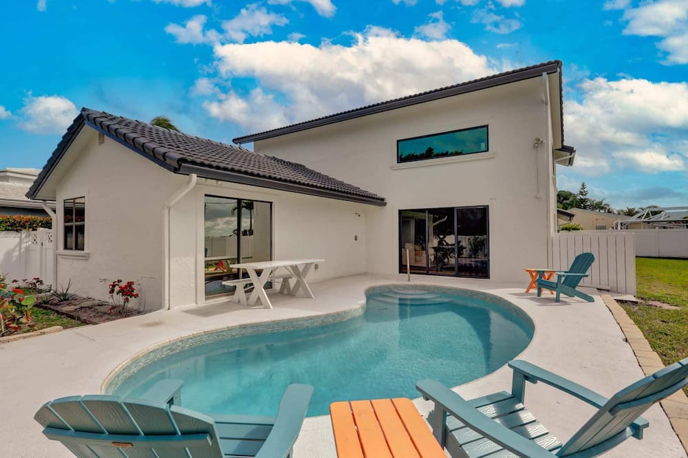 Photo of Outdoor in Juno Beach