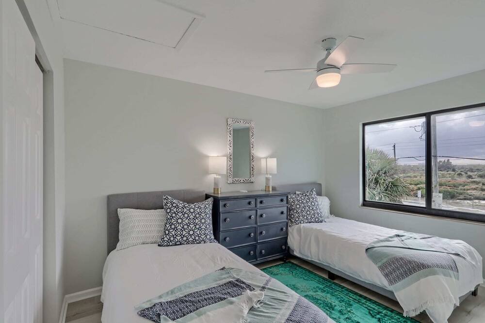 Photo of Bedroom in Juno Beach