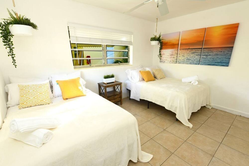 Photo of Bedroom in Poinciana Park