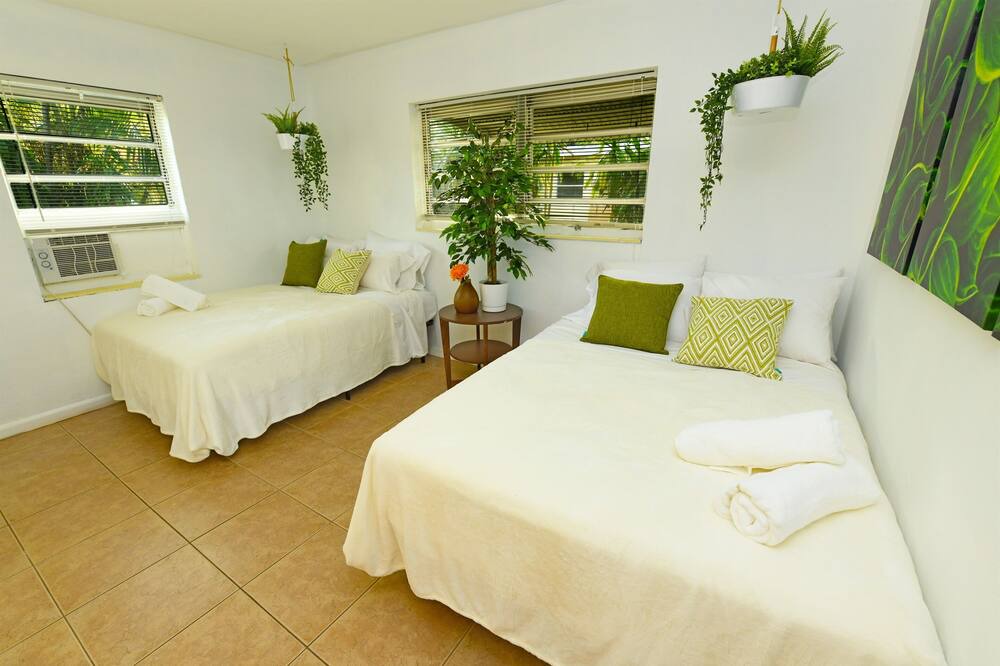 Photo of Bedroom in Poinciana Park