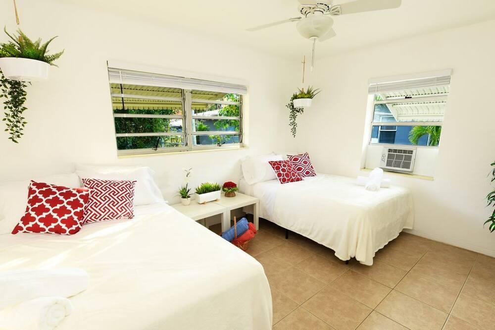 Photo of Bedroom in Poinciana Park