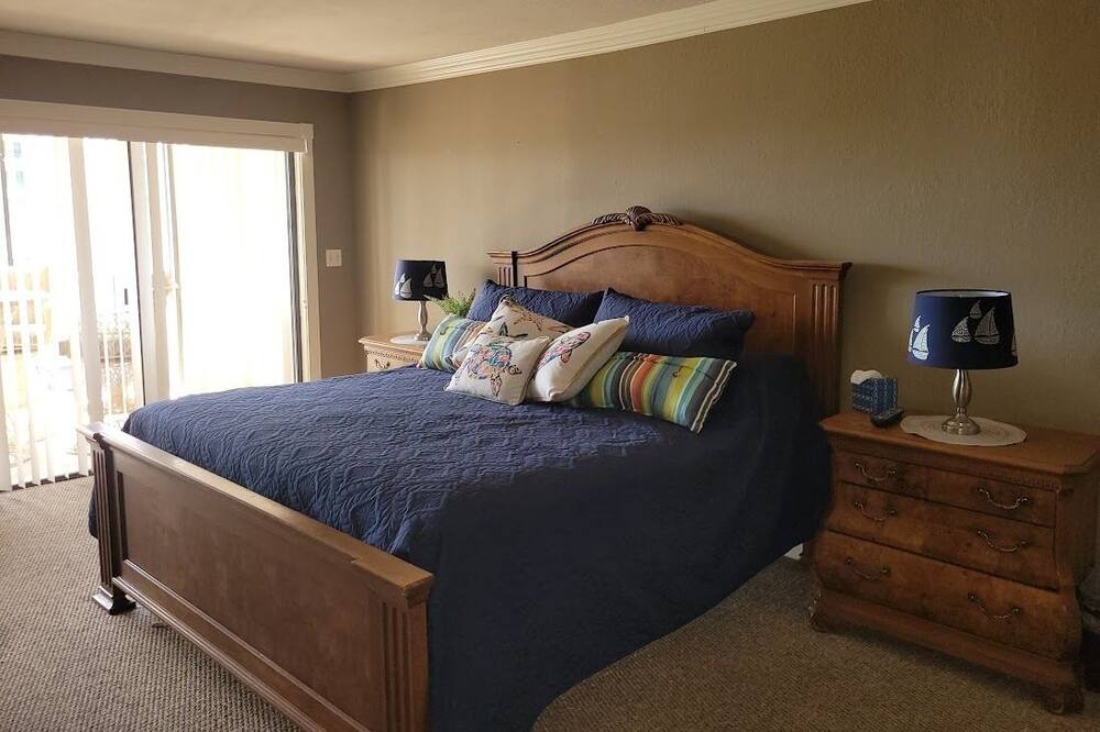 Photo of Bedroom in Sand Key