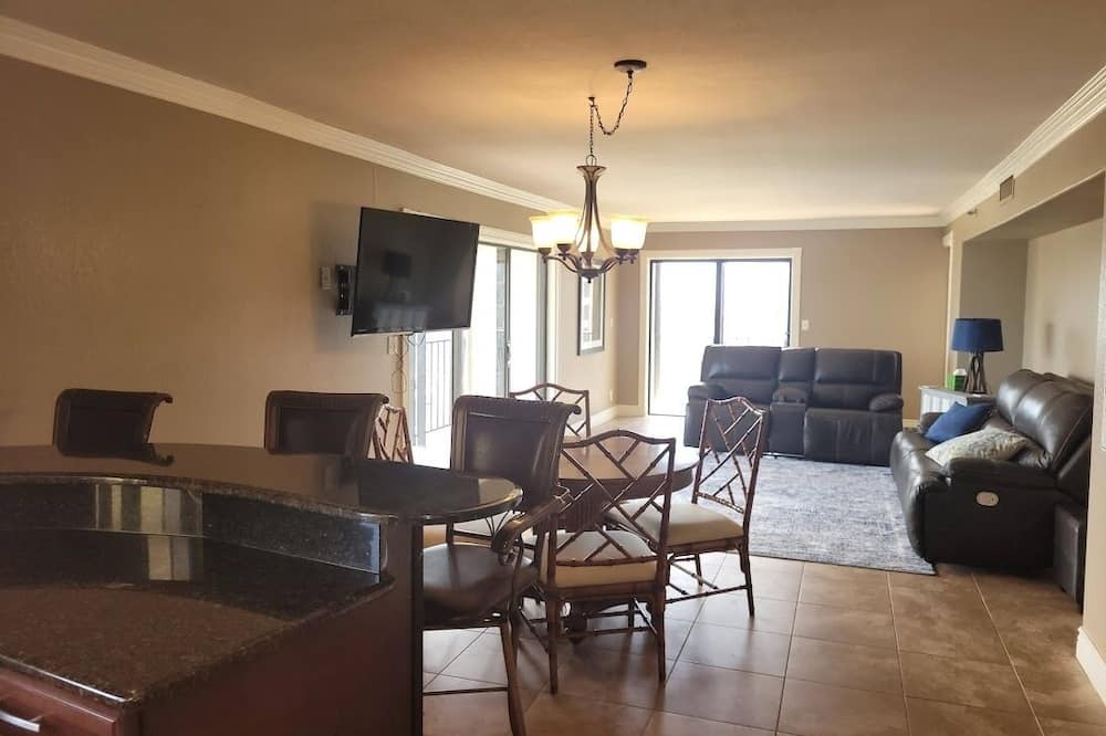 Photo of Livingroom in Sand Key